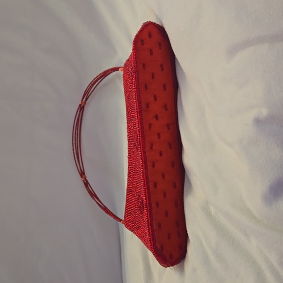 Classy red purse with beads. - Picture 2 of 12